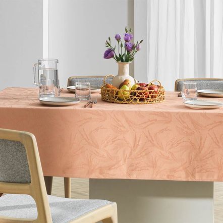 Toalha de Mesa Quadrada Karsten 8 Lugares Sempre Limpa Urban Blush