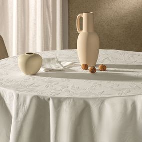 Toalha de Mesa Retangular 6 Lugares Katherine Branco