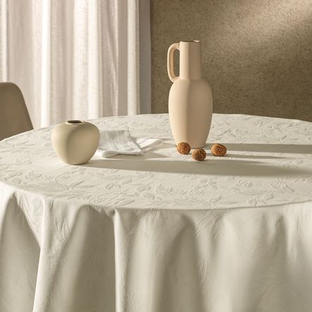 Toalha de Mesa Retangular 8 Lugares Anti Mancha Katherine Pérola
