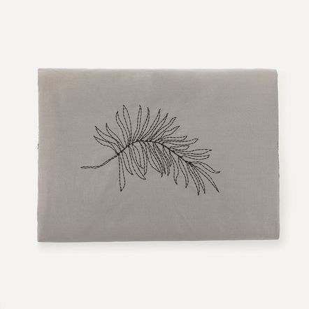 Peseira/Manta Decorativa Karsten 100% Algodão Nil